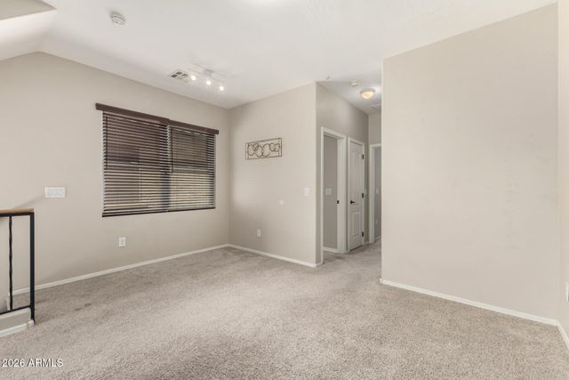 1384 S SABINO Drive, Gilbert, AZ 85296