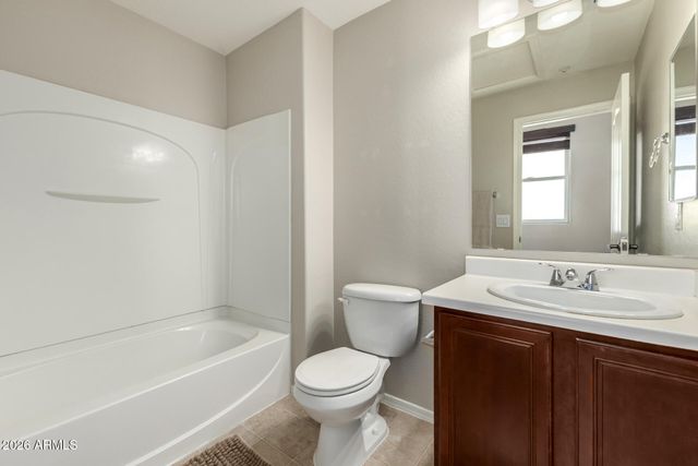 1384 S SABINO Drive, Gilbert, AZ 85296