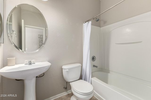 1384 S SABINO Drive, Gilbert, AZ 85296