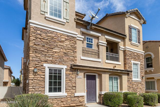 1384 S SABINO Drive, Gilbert, AZ 85296