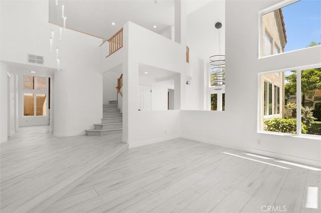 7422 Kyle Court, West Hills, CA 91307