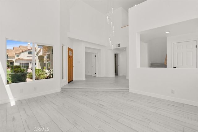 7422 Kyle Court, West Hills, CA 91307