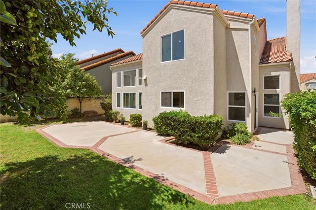 7422 Kyle Court, West Hills, CA 91307