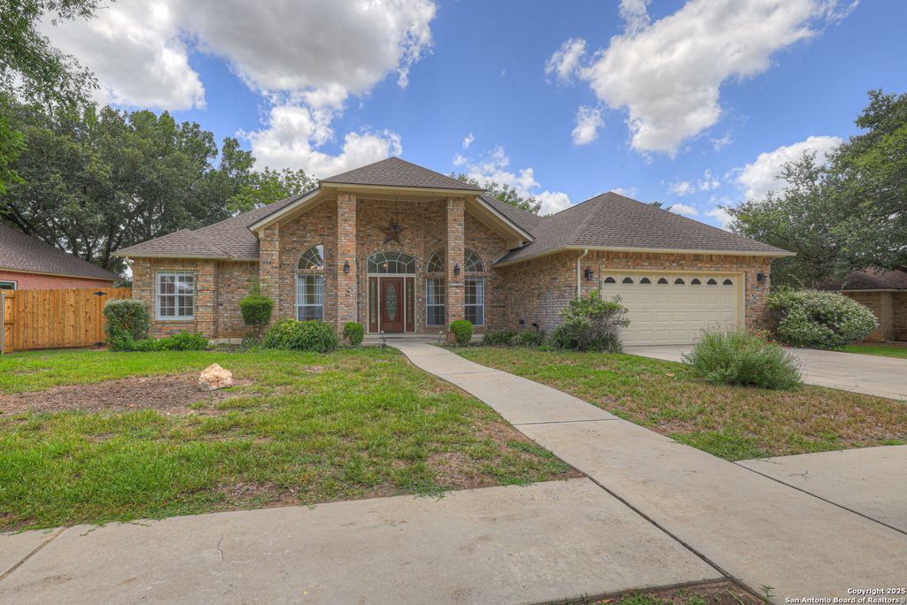 1781 Oak Forest, New Braunfels, TX 78132