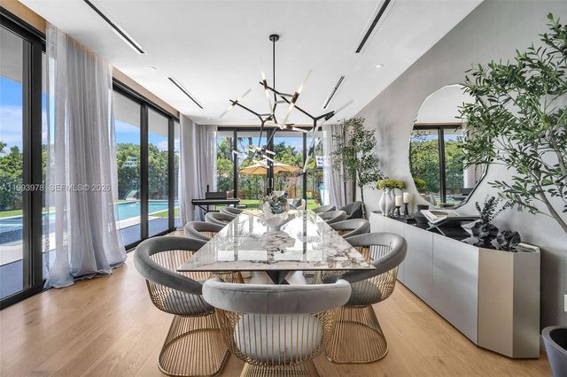 46 NE 162nd St, Miami, FL 33162