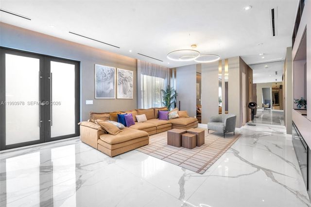 46 NE 162nd St, Miami, FL 33162