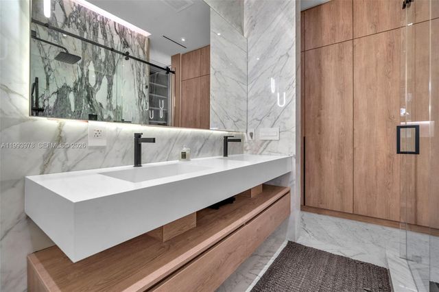 46 NE 162nd St, Miami, FL 33162