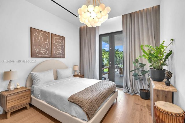 46 NE 162nd St, Miami, FL 33162