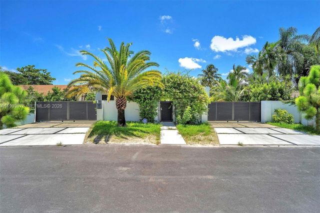 46 NE 162nd St, Miami, FL 33162
