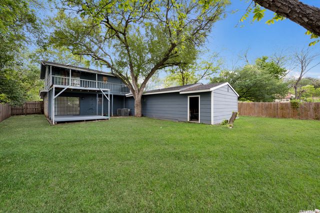 8265 UTOPIA BLVD, Selma, TX 78154
