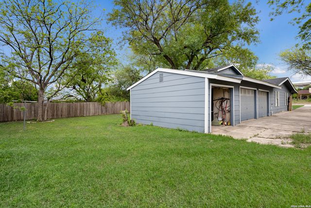 8265 UTOPIA BLVD, Selma, TX 78154