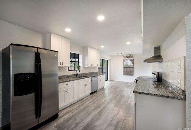 8265 UTOPIA BLVD, Selma, TX 78154