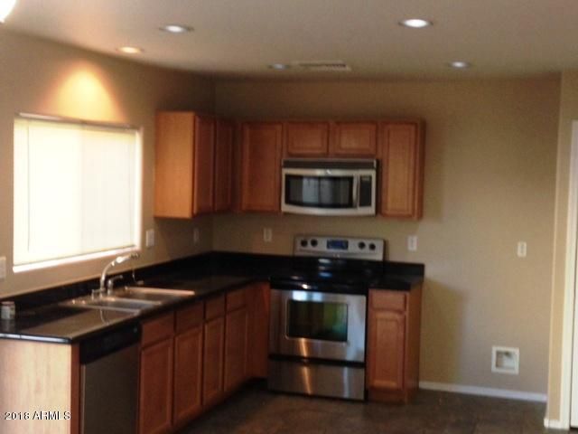 6446 W CONSTANCE Way, Laveen, AZ 85339