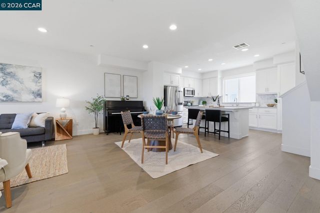 1580 Wright Ave, Richmond, CA 94804