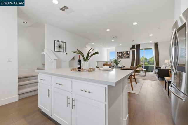 1580 Wright Ave, Richmond, CA 94804