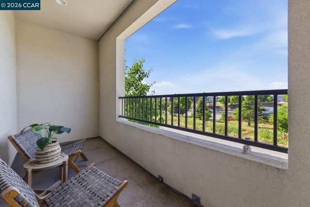 1580 Wright Ave, Richmond, CA 94804