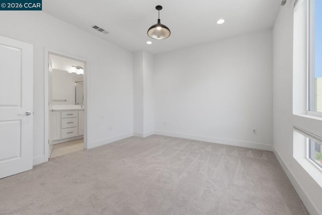 1580 Wright Ave, Richmond, CA 94804
