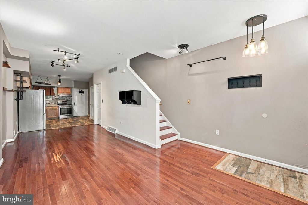 2341 CROSS ST, PHILADELPHIA, PA 19146 — photo 2