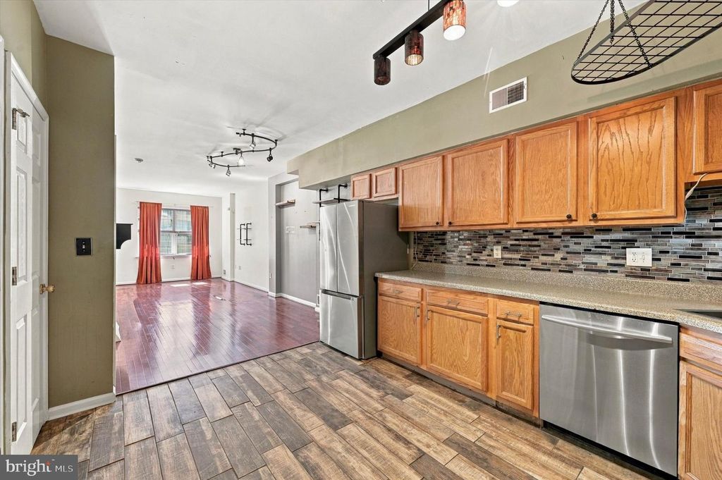2341 CROSS ST, PHILADELPHIA, PA 19146 — photo 5