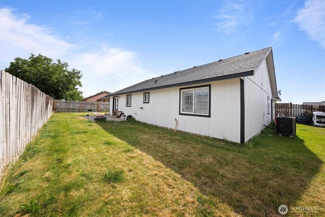 620 N Larkspur, Othello, WA 99344