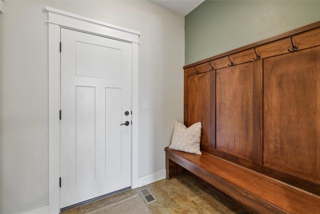 2728 NW 167th Court, Clive, IA 50325