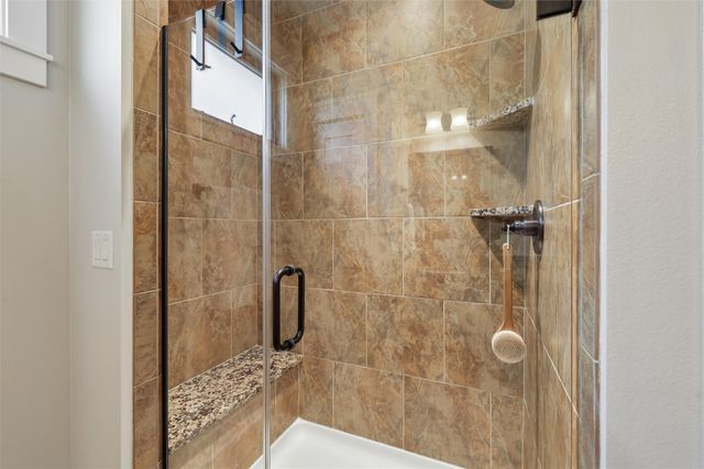 2728 NW 167th Court, Clive, IA 50325