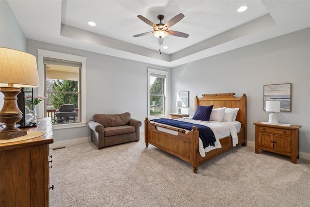 2728 NW 167th Court, Clive, IA 50325