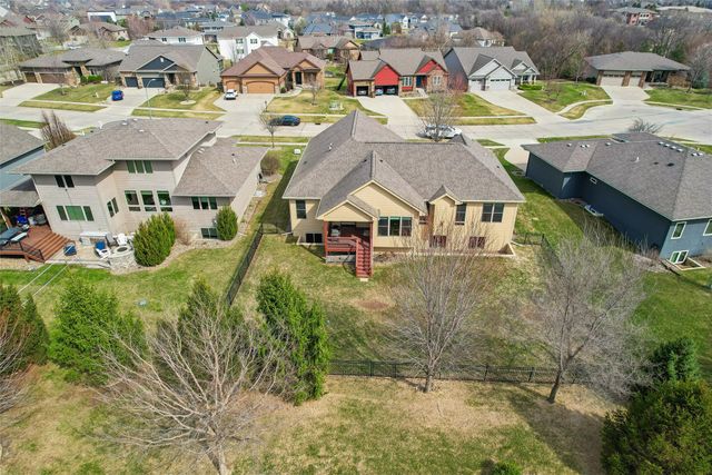 2728 NW 167th Court, Clive, IA 50325