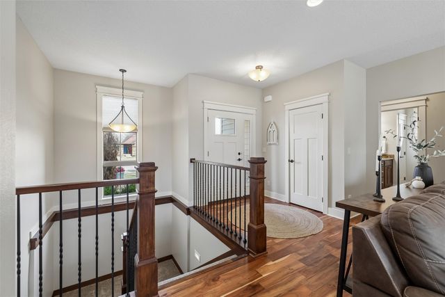 2728 NW 167th Court, Clive, IA 50325