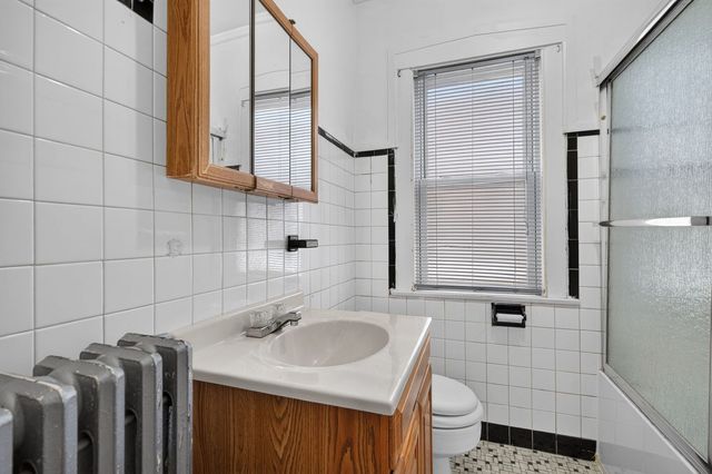 4824 W Concord Place, Chicago, IL 60639