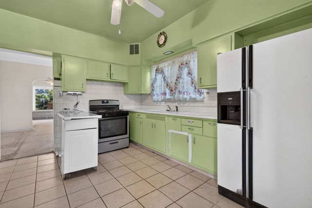 4824 W Concord Place, Chicago, IL 60639