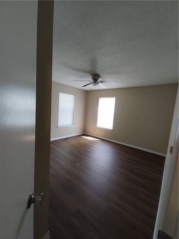 2989 E Setter Street, Fayetteville, AR 72701