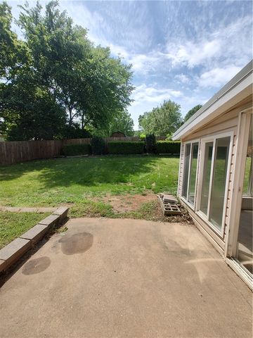 2989 E Setter Street, Fayetteville, AR 72701