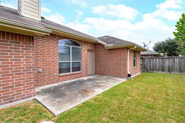 5010 Blanco Drive, Pearland, TX 77584