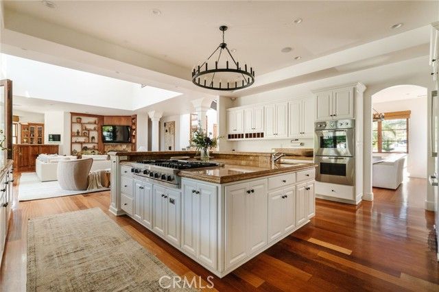 1807 Valley Park Avenue, Hermosa Beach, CA 90254