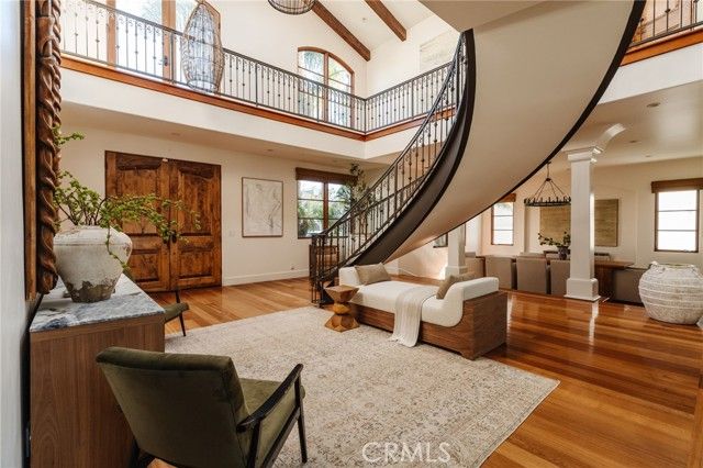 1807 Valley Park Avenue, Hermosa Beach, CA 90254