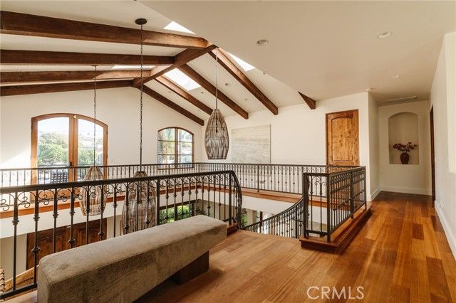 1807 Valley Park Avenue, Hermosa Beach, CA 90254