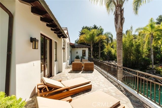 1807 Valley Park Avenue, Hermosa Beach, CA 90254