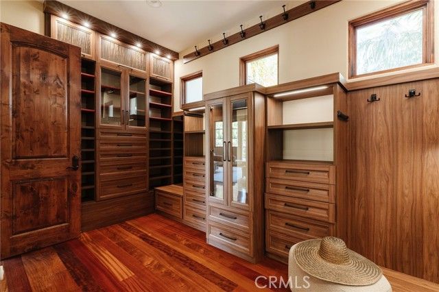 1807 Valley Park Avenue, Hermosa Beach, CA 90254