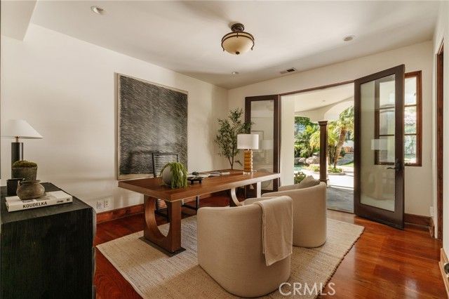 1807 Valley Park Avenue, Hermosa Beach, CA 90254