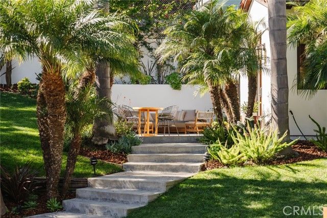 1807 Valley Park Avenue, Hermosa Beach, CA 90254