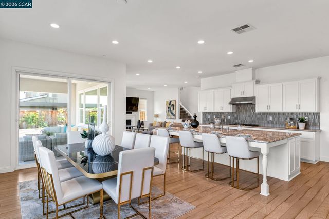 6937 Atlas Peak Dr, Dublin, CA 94568