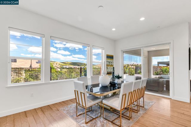 6937 Atlas Peak Dr, Dublin, CA 94568