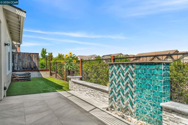 6937 Atlas Peak Dr, Dublin, CA 94568