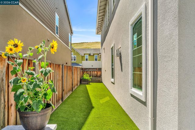 6937 Atlas Peak Dr, Dublin, CA 94568