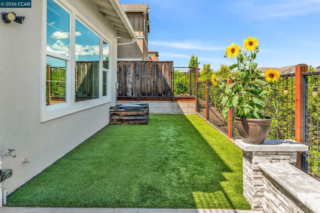6937 Atlas Peak Dr, Dublin, CA 94568