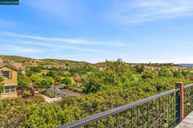 6937 Atlas Peak Dr, Dublin, CA 94568