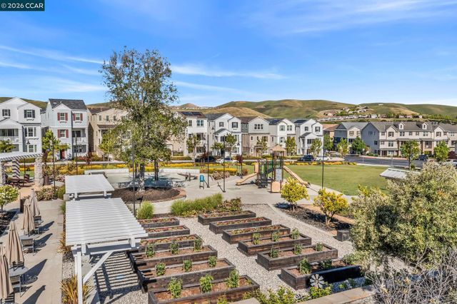 6937 Atlas Peak Dr, Dublin, CA 94568