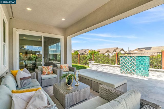 6937 Atlas Peak Dr, Dublin, CA 94568
