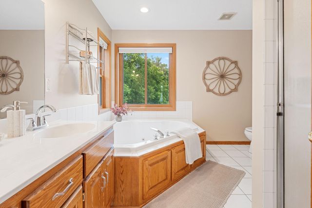 9535 Pineview Lane N, Maple Grove, MN 55369